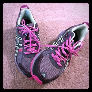 Asics sneakers/running shoes