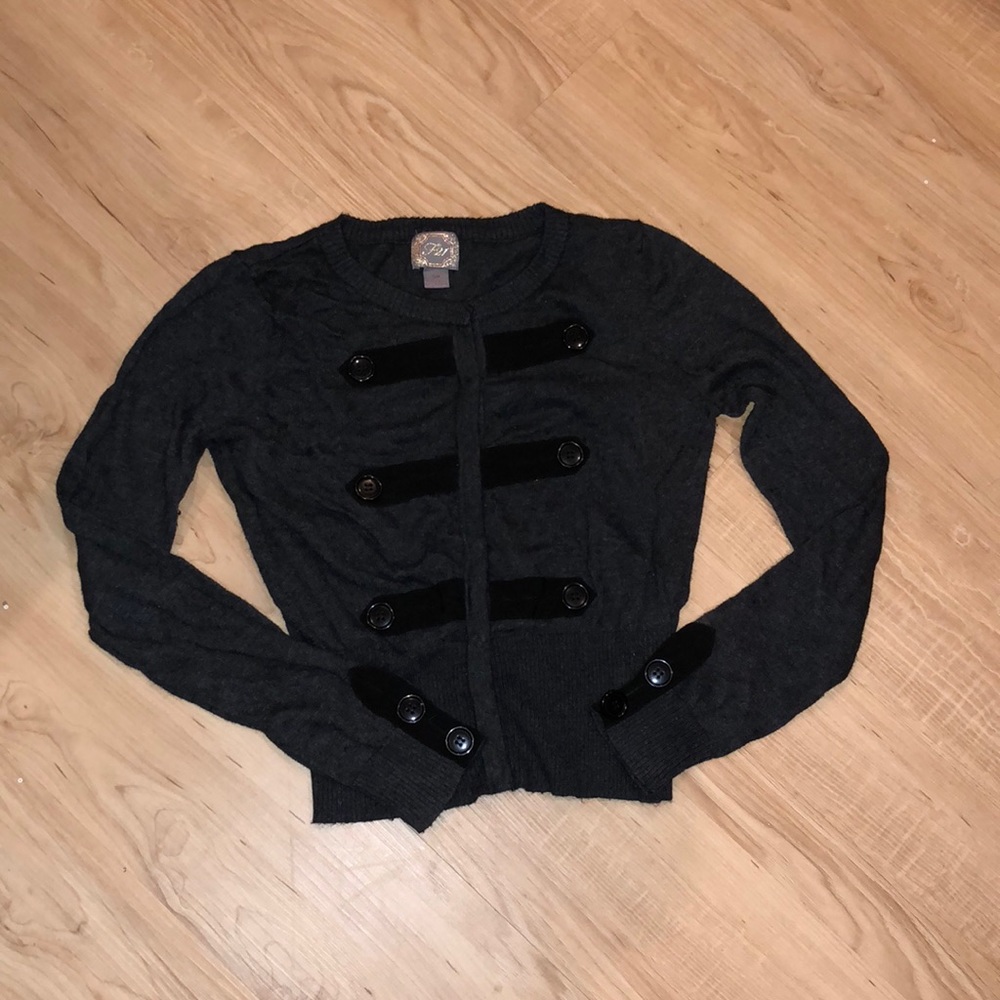 Semi-cropped button up sweater