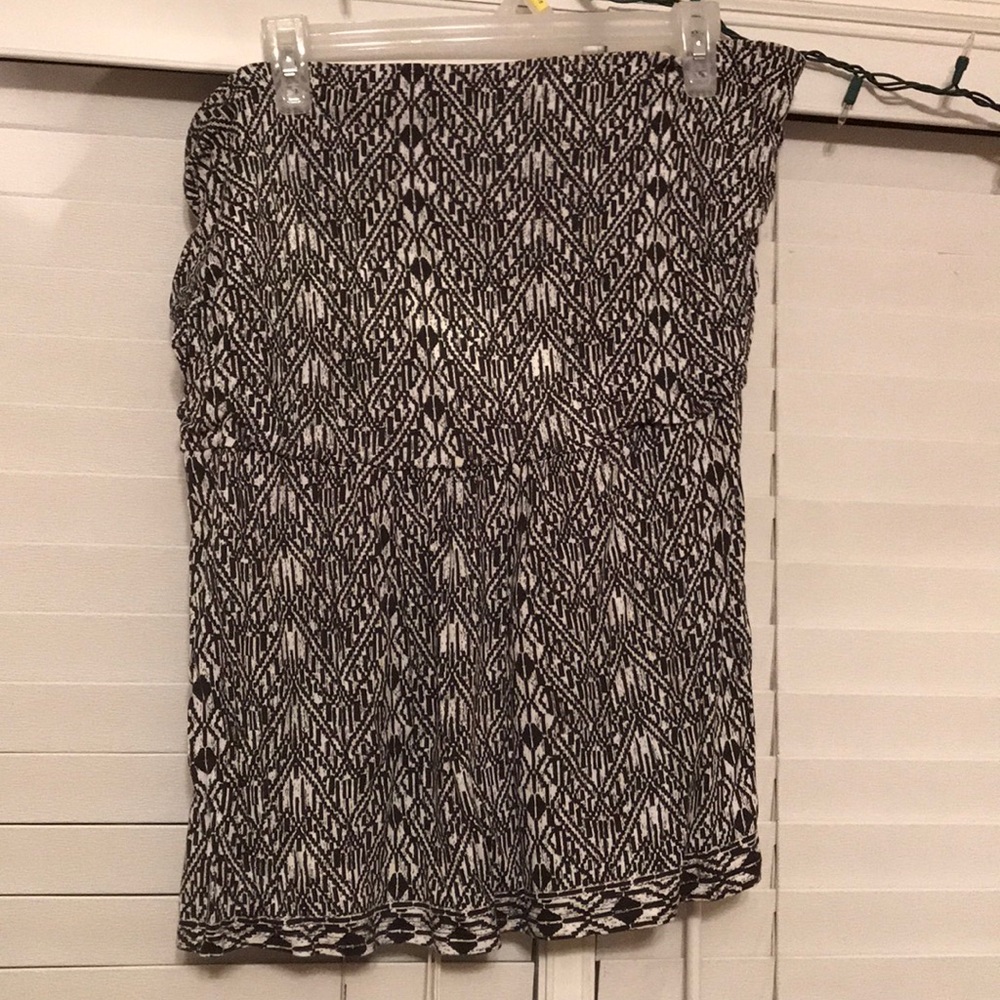 Strapless top