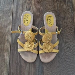 b.o.c. Born Concept yellow leather sandals sz 38