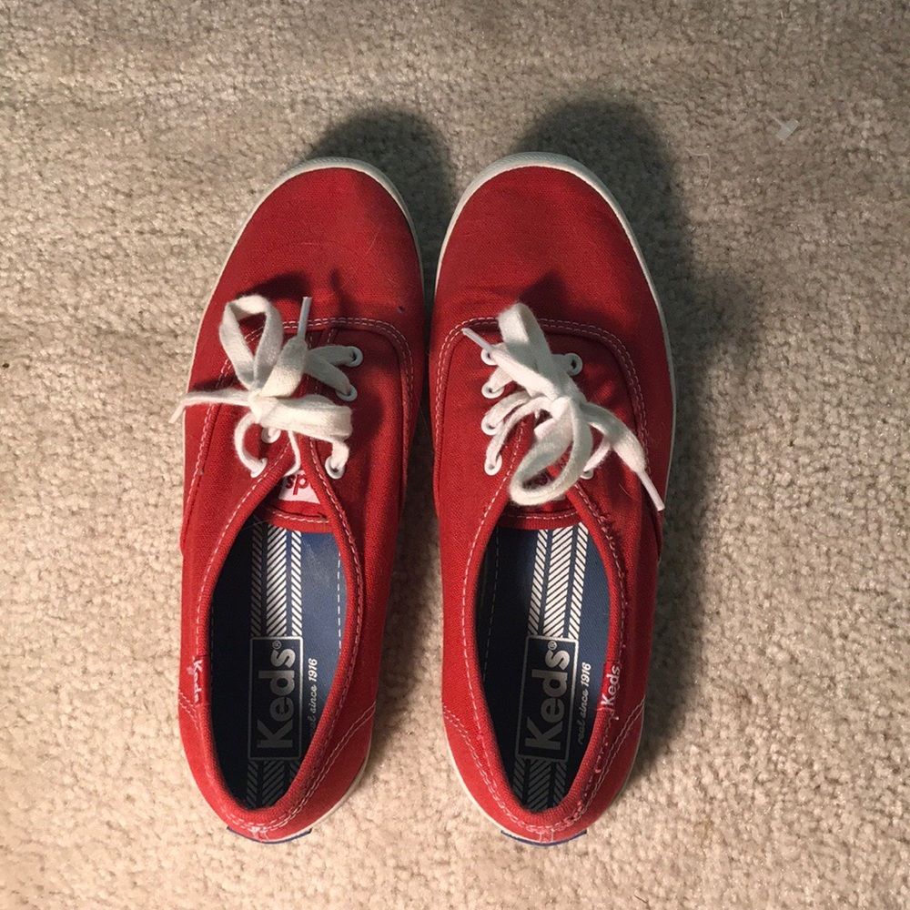 Red keds