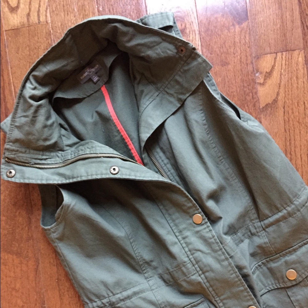 Cargo vest