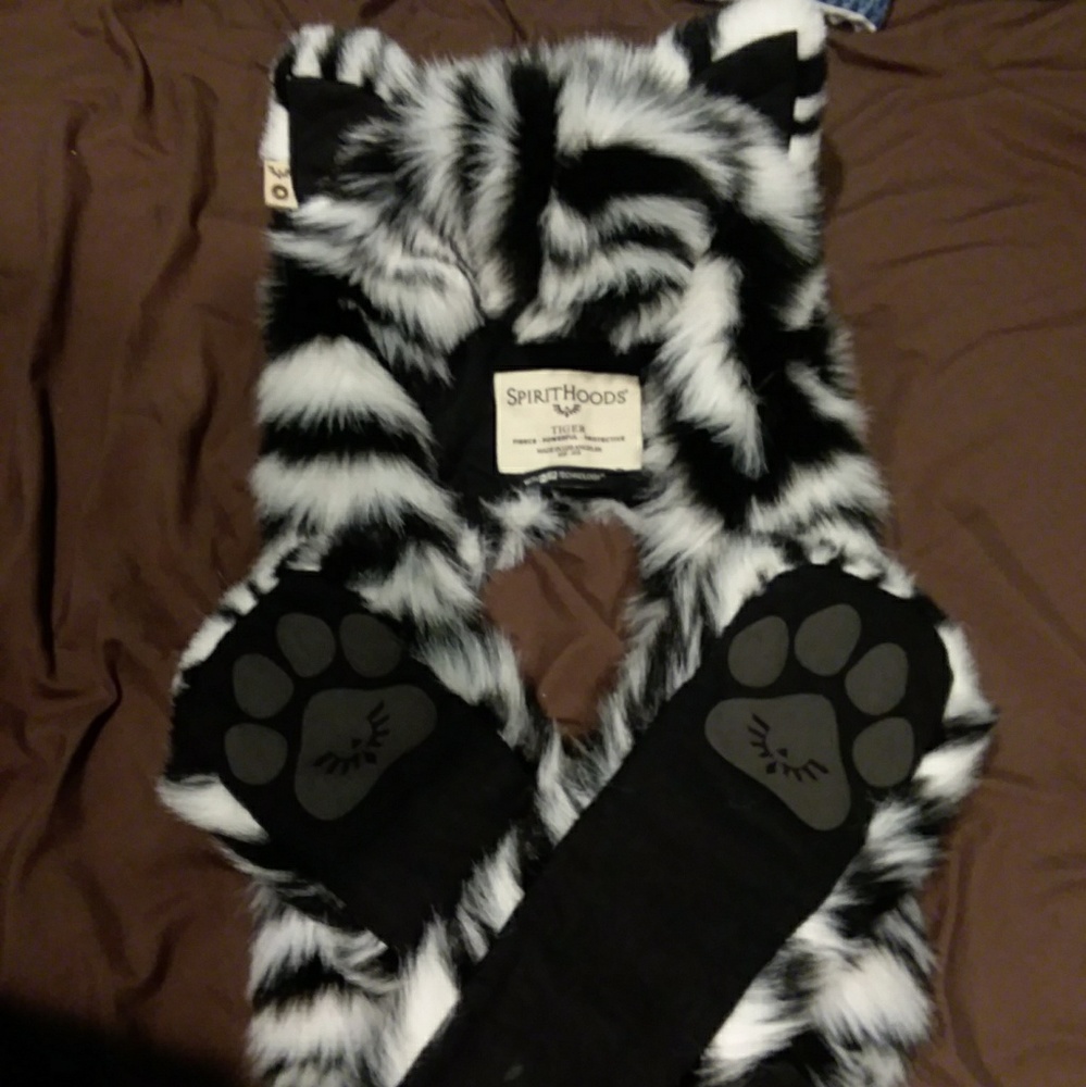 HB3 White tiger spirithood spirithoods