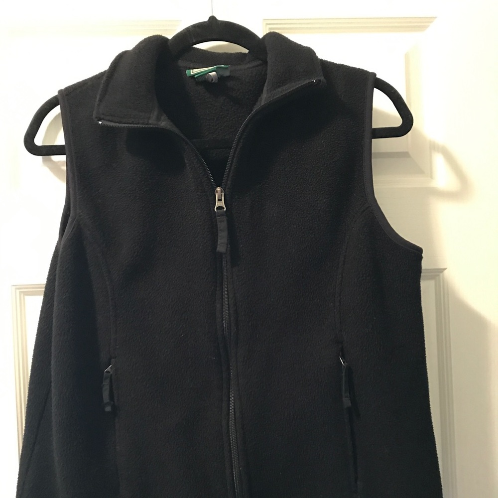 ♦️ 12% ⬇️ LL Bean Fleece Vest w/ 2 zipper pockets.