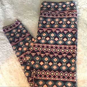 Purple/Teal print LuLaRoe leggings