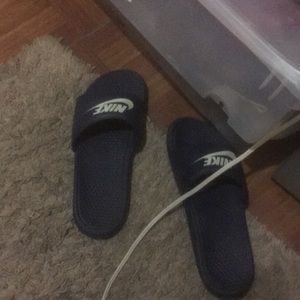 Meet your Posher, Larry