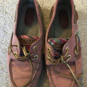 Pink gingham sperry’s