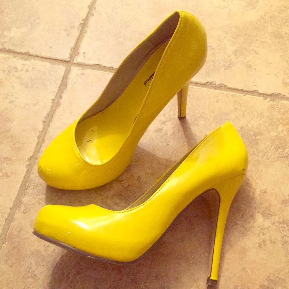 Yellow Pumps