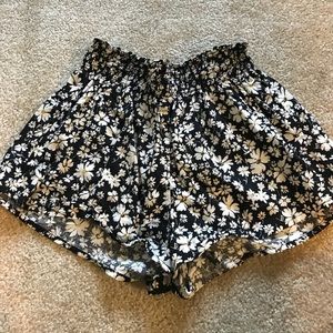 Forever 21 daisy shorts