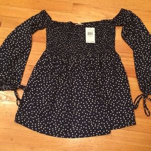 NWT Off the shoulder 3/4 sleeve top Living Doll