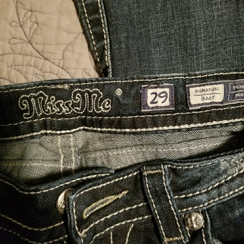 Miss Me size 29 Bootcut jeans
