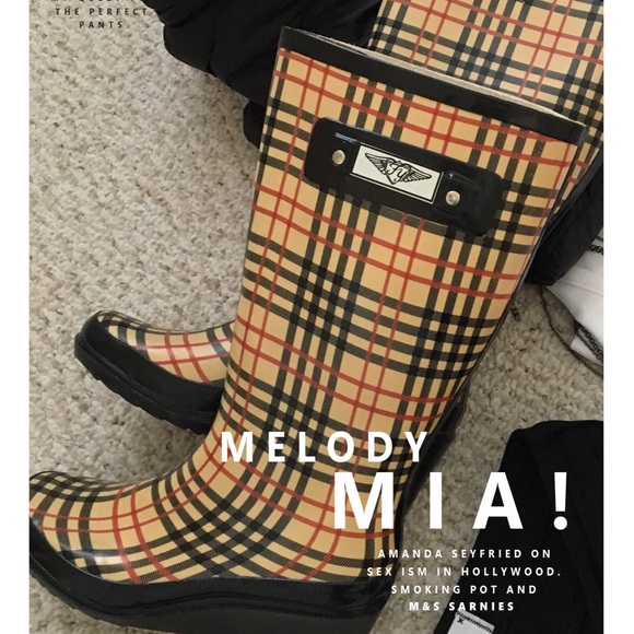 checkered rain boots