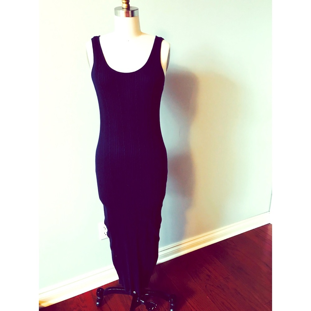 Alice + Olivia fitted navy maxi dress