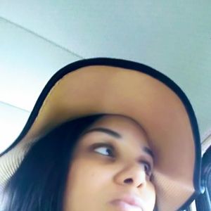 Meet your Posher, Monique