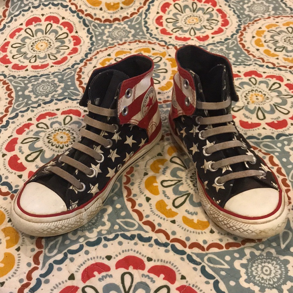 Chuck Taylor converse shoes