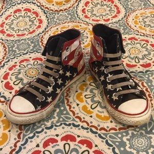 Chuck Taylor converse shoes