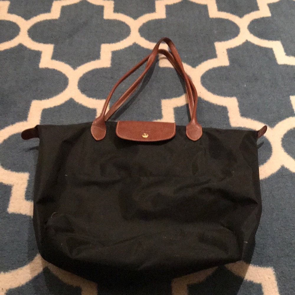 Large longchamp tote black