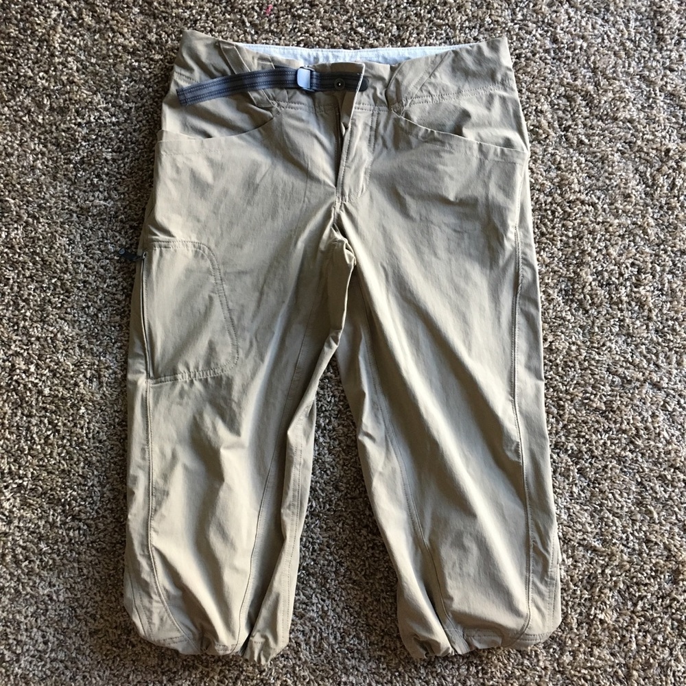 NWOT Mountain Hardwear Capris