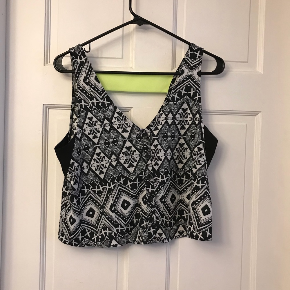 Crop top