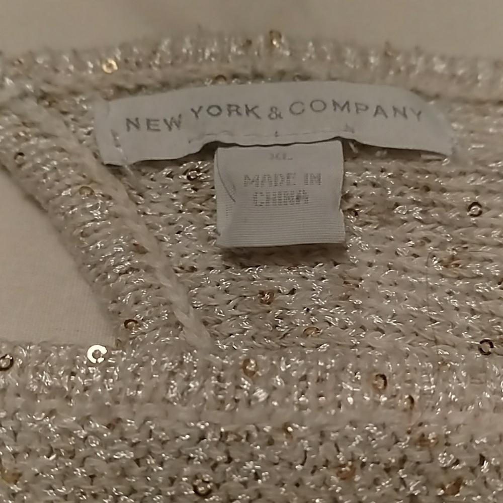 Hold sequin sweater... Worn once