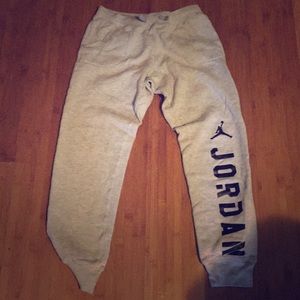 Girls Jordan sweatpants