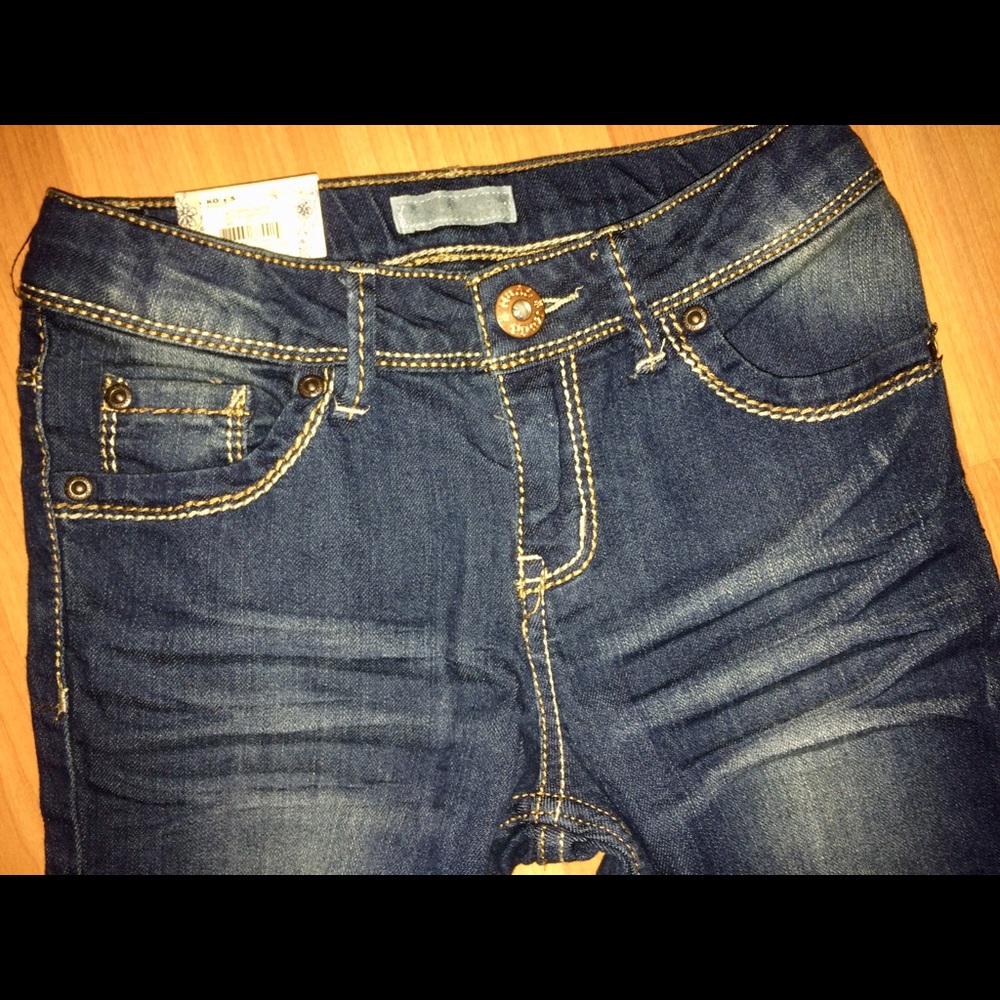 SALE**Youth Size 12 skinny.  New MUDD blue jeans