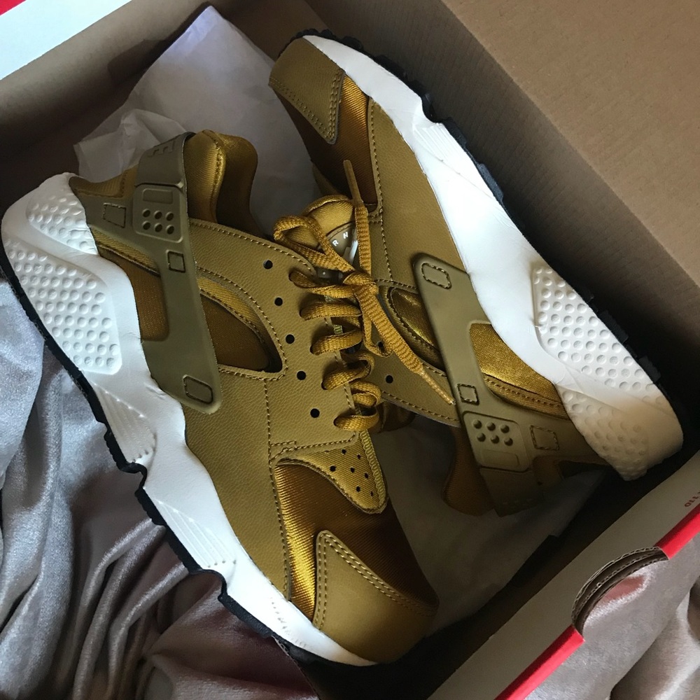 Nike huaraches - Picture 2 of 4