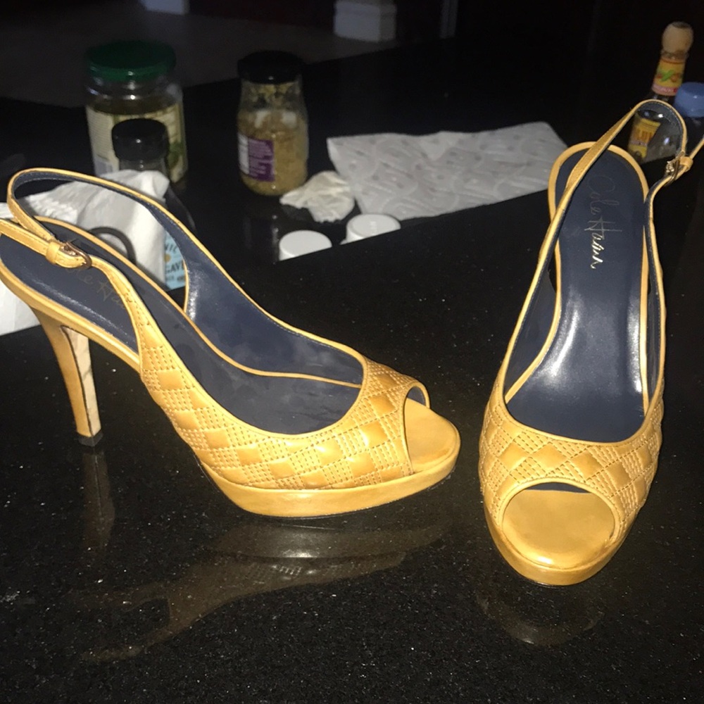 Cole Haan tan heels