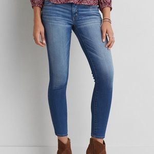 Hi-Rise American Eagle Jegging
