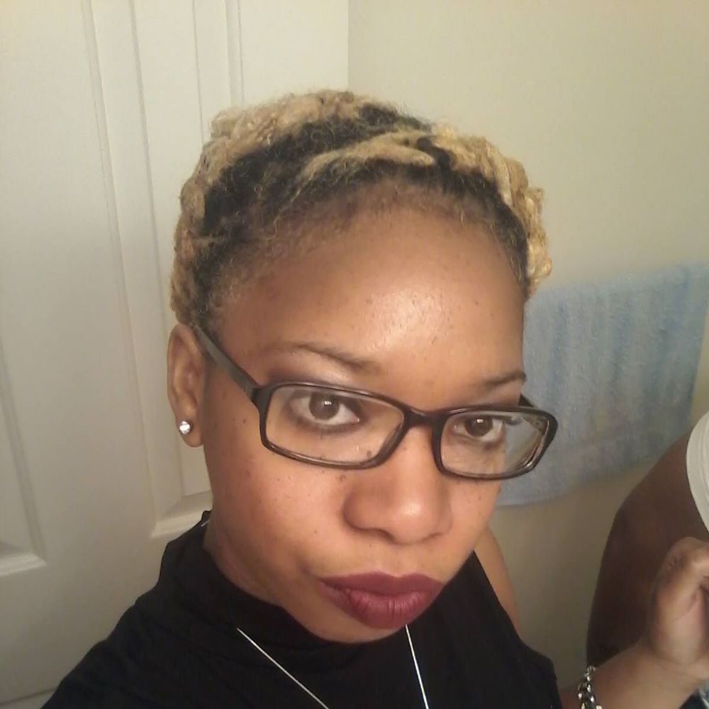 Meet your Posher, Latoya