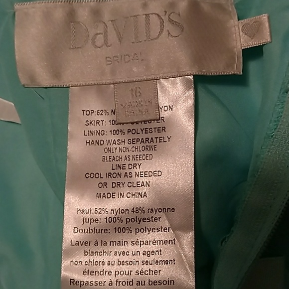 Dress - Picture 4 of 4