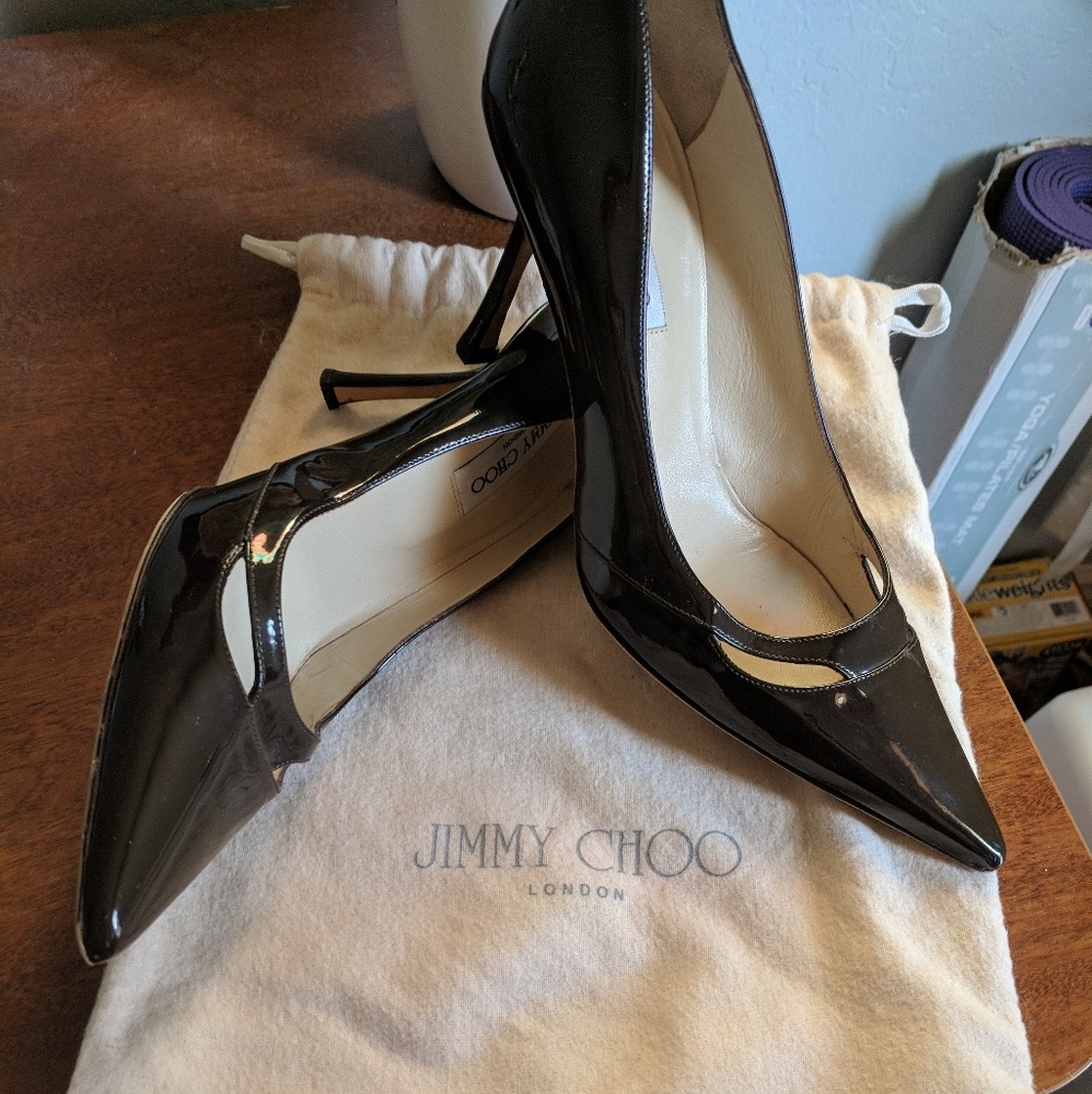👠Jimmy Choo cut out pointed toe stilettos 👠