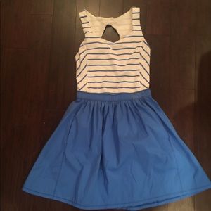 Lululemon dress size 4