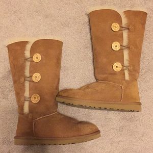 Women’s UGGs!