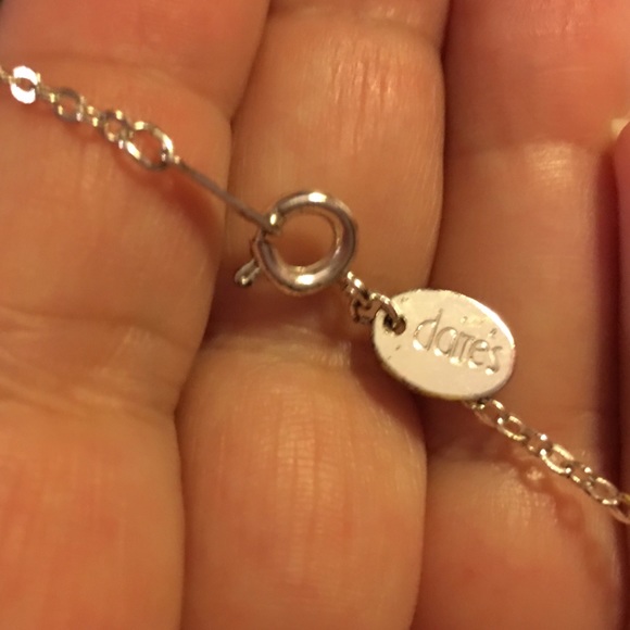 Girl’s 14" Claire's Cute Enamel Cupcake Necklace - Picture 3 of 5