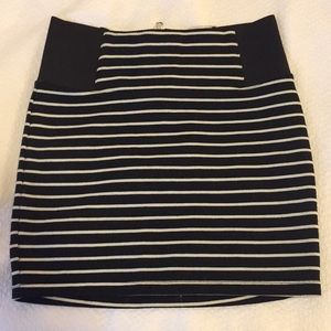 🦋pencil skirt stripe