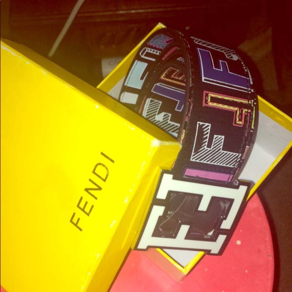 A fendi belt