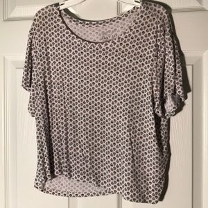 Patterned t shirt