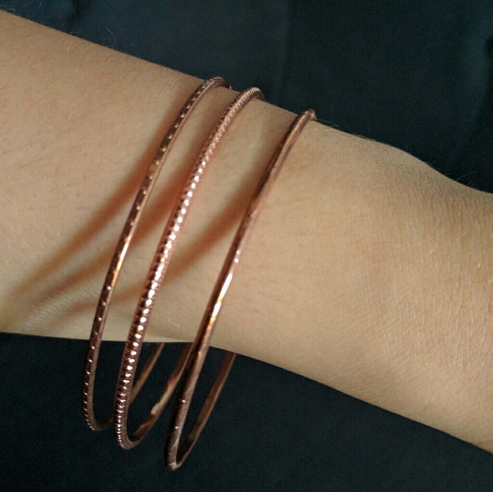 $4 sale🕓 3 bangle brackets