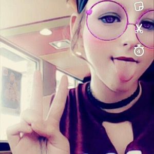 Meet your Posher, Ember