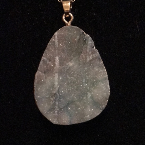 🎁 GREAT GIFT 🎁 Natural Crystal Quartz necklace - Picture 1 of 2