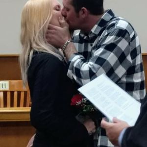 Meet your Posher, April-mark