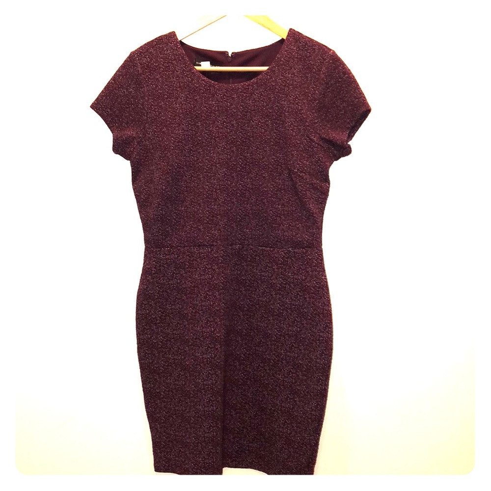 Women’s maroon and white dress