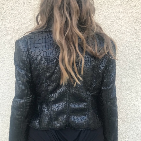 GREAT DEAL ❗️FAUX LEATHER JACKET - Picture 6 of 6