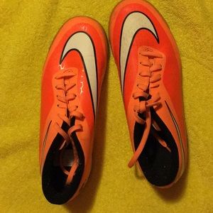 Nike indoor soccer cleats