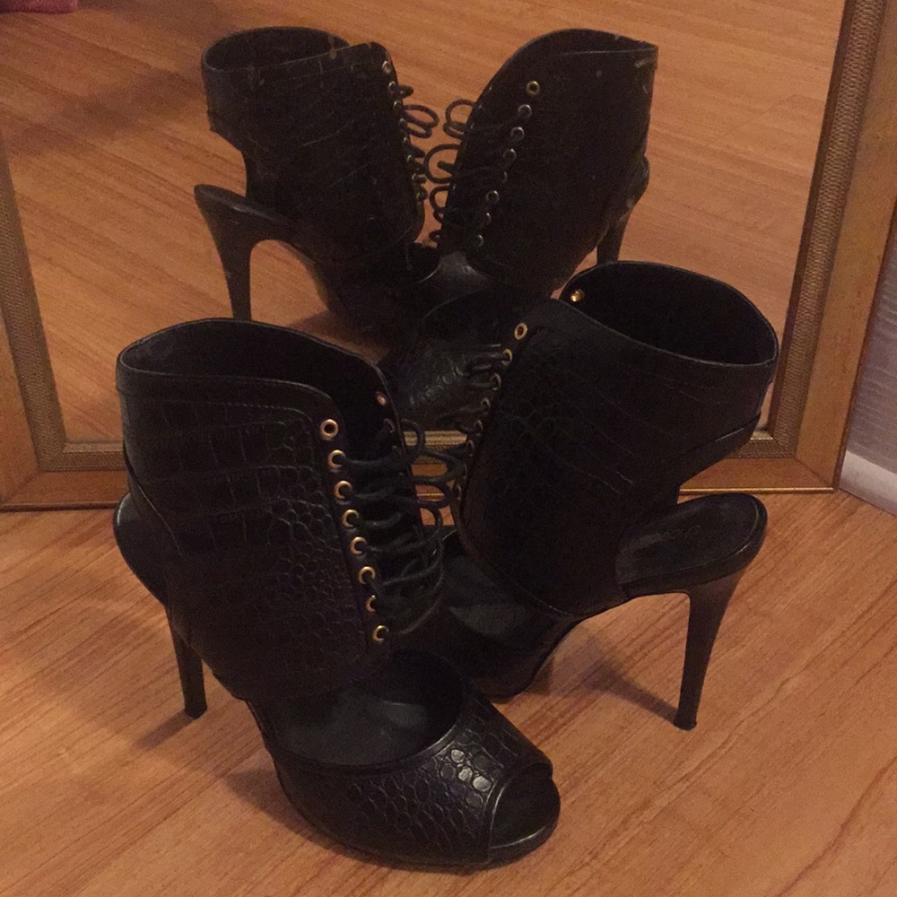 Super cute HEELS!