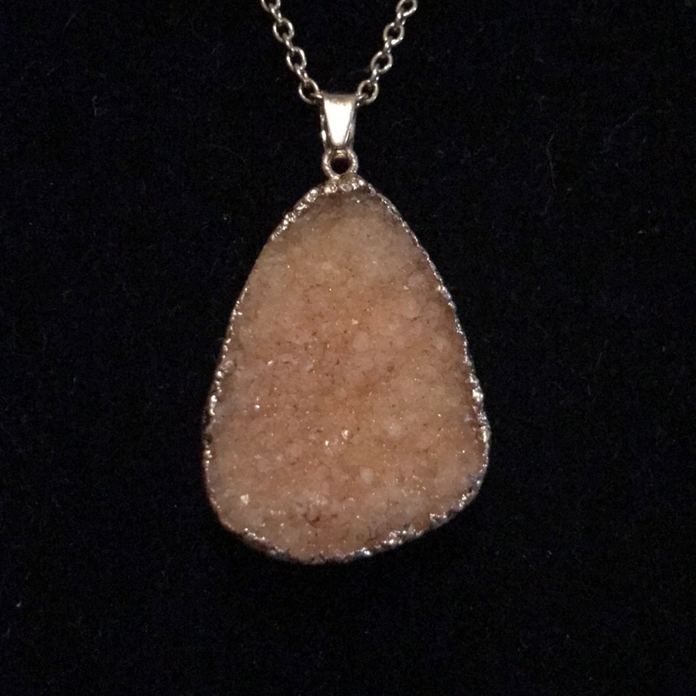 🎁 GREAT GIFT 🎁 Natural Crystal Quartz necklace