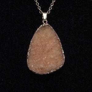 🎁 GREAT GIFT 🎁 Natural Crystal Quartz necklace