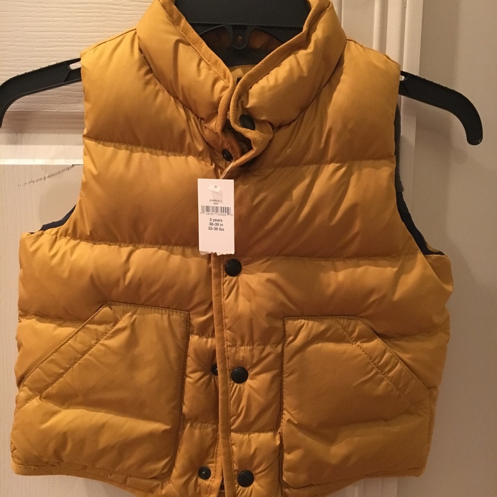 Gap Kids puffer vest, NWT