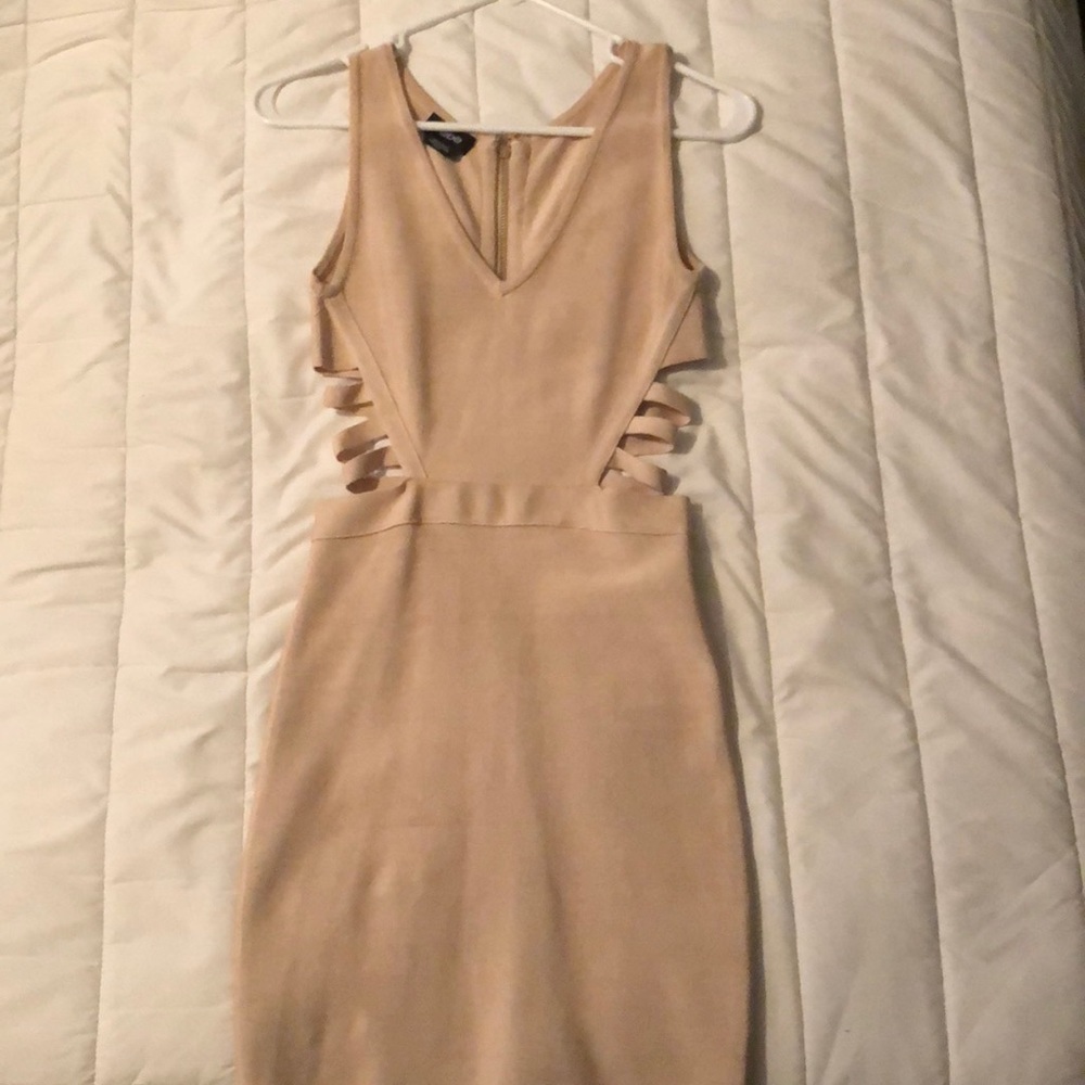 Bebe dress